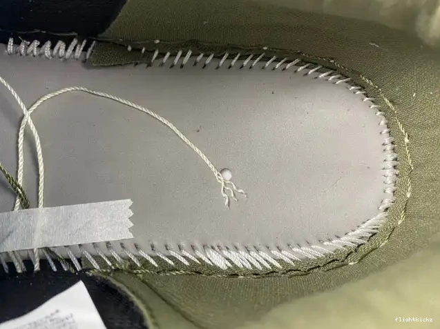 MEDIUM LOW AIR OG 1 X TRAVIS SCOTT OLIVE JORDAN DM7866-200 0628